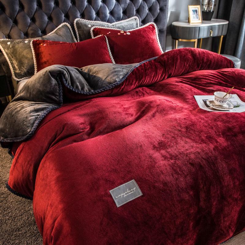 Amorgos Fine Velvet Bedding Set
