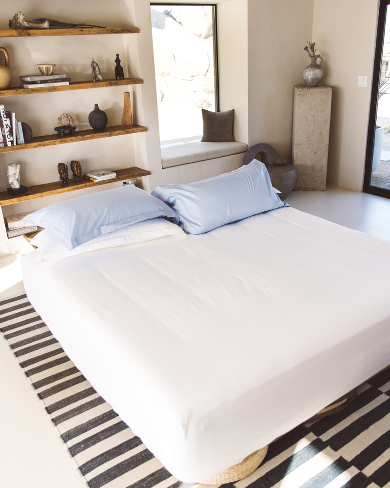 L'AURA Fitted Sheet