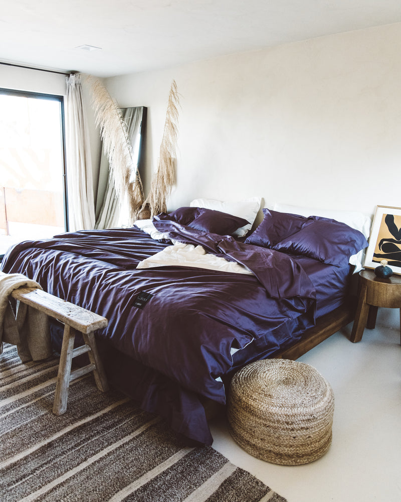 L'AURA Duvet Cover
