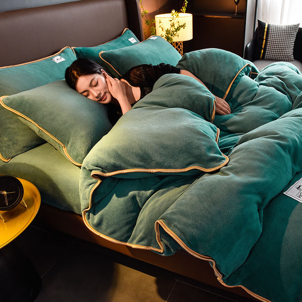 Kefalonia Velvet Bedding Set